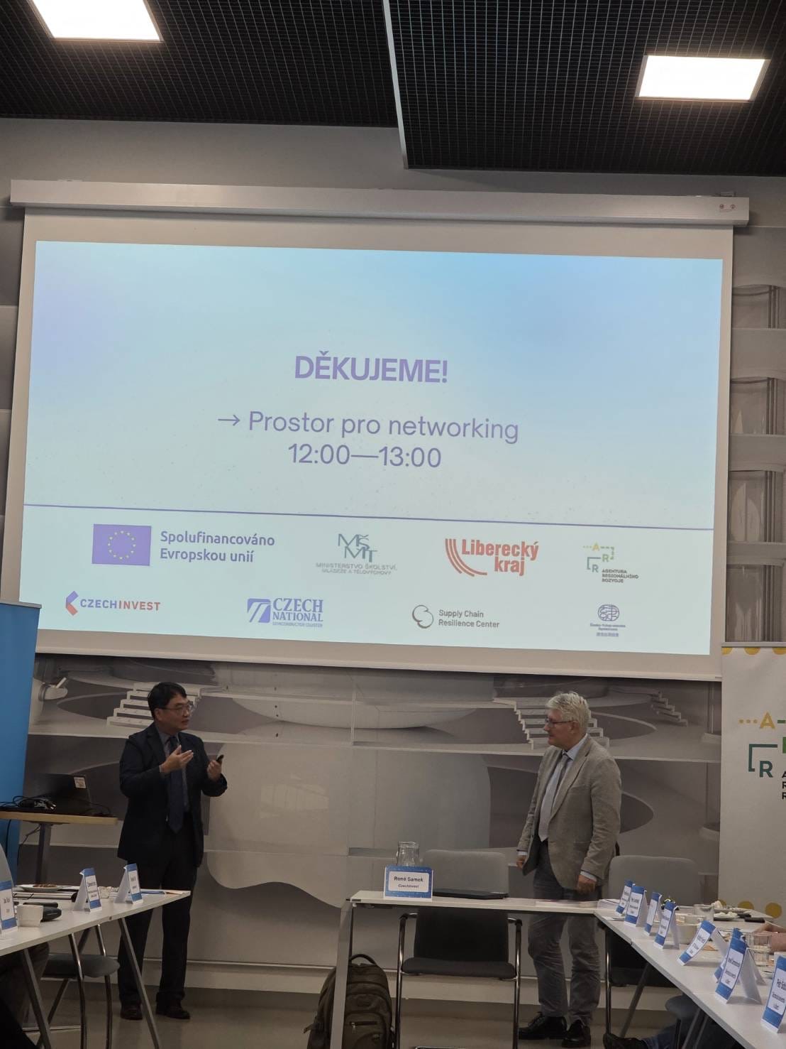 a6c6e827-7f43-4734-91cf-44cfb10fe741